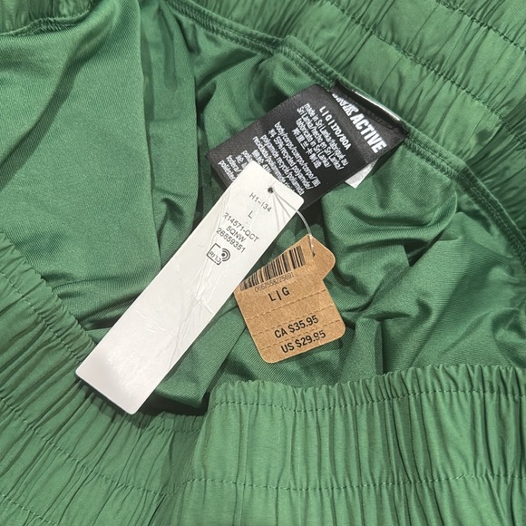 Pink running shorts - Picture 3 of 5